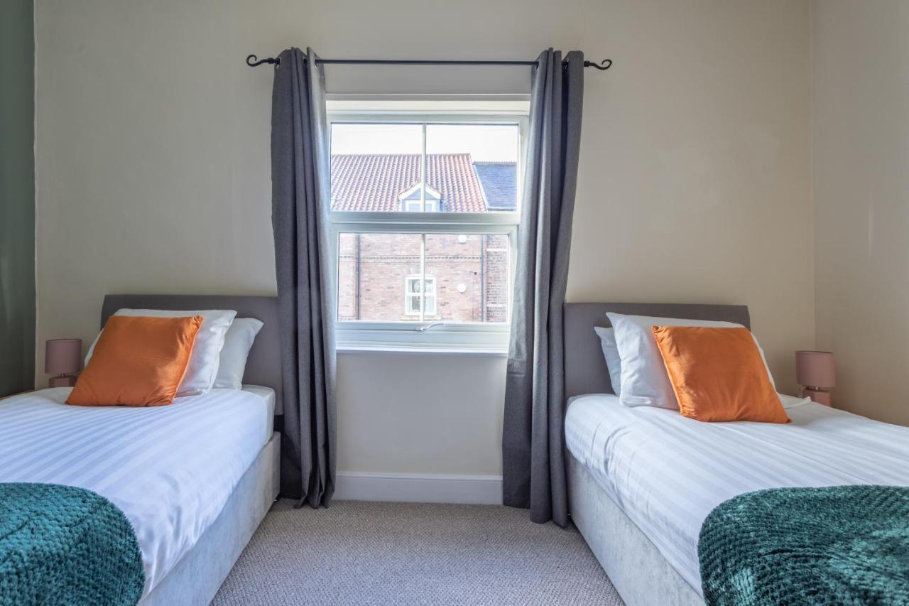 Milton Stays - Cosy 2 Bed House, 15 Min Walk To York City Center, For Up To 6 - With Period Features, Fireplace, Superfast Wi-Fi, Private Garden, Free On Street Parking Екстериор снимка