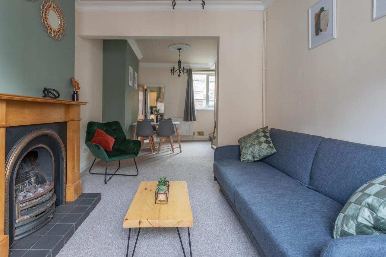 Milton Stays - Cosy 2 Bed House, 15 Min Walk To York City Center, For Up To 6 - With Period Features, Fireplace, Superfast Wi-Fi, Private Garden, Free On Street Parking Екстериор снимка