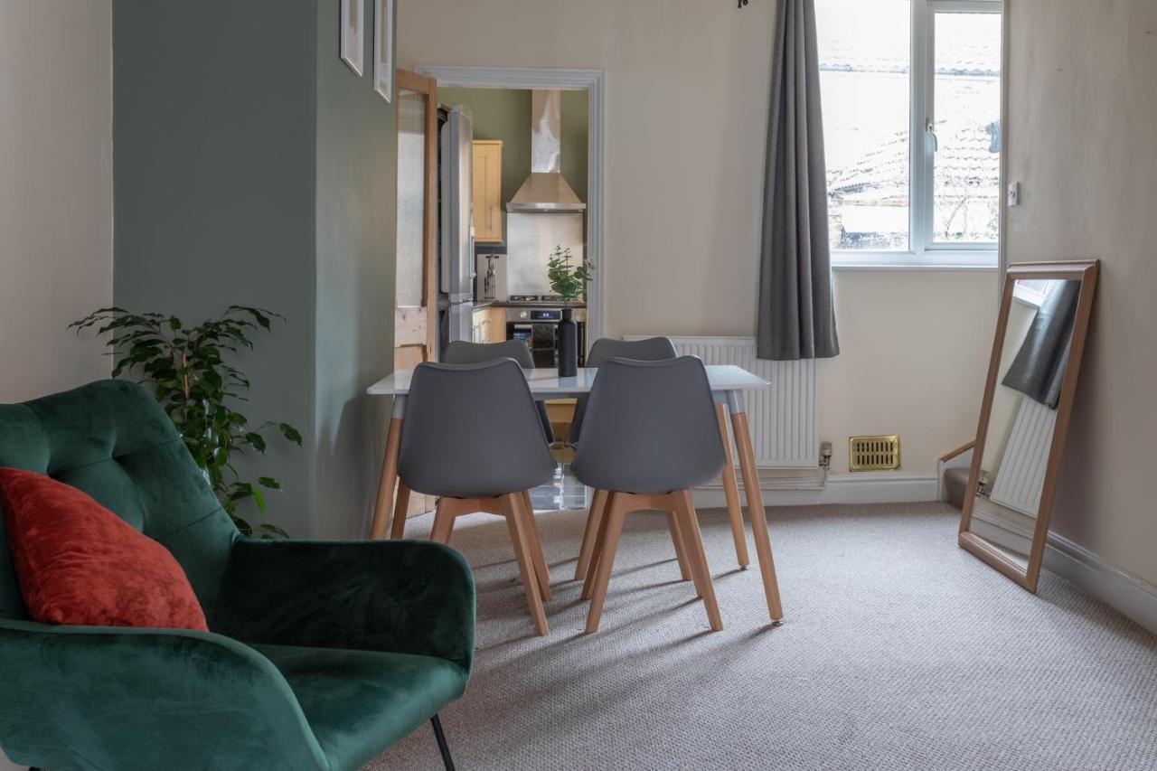 Milton Stays - Cosy 2 Bed House, 15 Min Walk To York City Center, For Up To 6 - With Period Features, Fireplace, Superfast Wi-Fi, Private Garden, Free On Street Parking Екстериор снимка