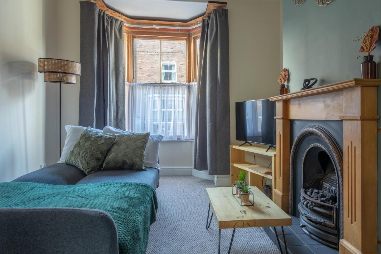 Milton Stays - Cosy 2 Bed House, 15 Min Walk To York City Center, For Up To 6 - With Period Features, Fireplace, Superfast Wi-Fi, Private Garden, Free On Street Parking Екстериор снимка